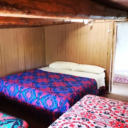 Room In Guest Room - 1St Private Room On The Ground Floor With Use Of The Swimming Pool And Shared Services *